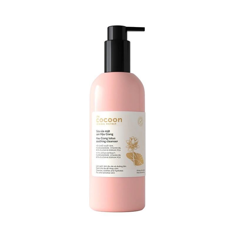 Sữa rửa mặt sen Hậu Giang Cocoon 310ml